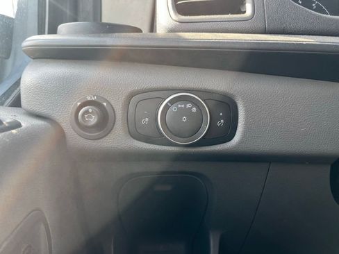 Used 2020 Ford Transit 250 148 High Roof Extended image 21