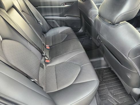 Used 2021 Toyota Camry XSE FWD image 32