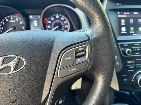 Used 2017 Hyundai Santa Fe Sport image 29