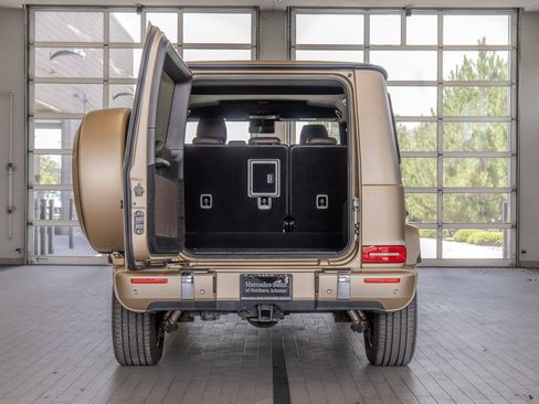 Used 2023 Mercedes-Benz G 550 image 16