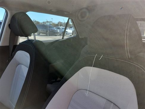 New 2025 Hyundai Venue SEL image 20