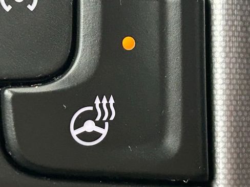 Used 2024 GMC Sierra 1500 SLT w/ SLT Premium Package image 9