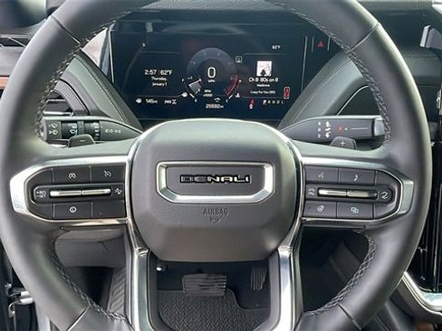 Used 2025 GMC Yukon XL Denali image 22