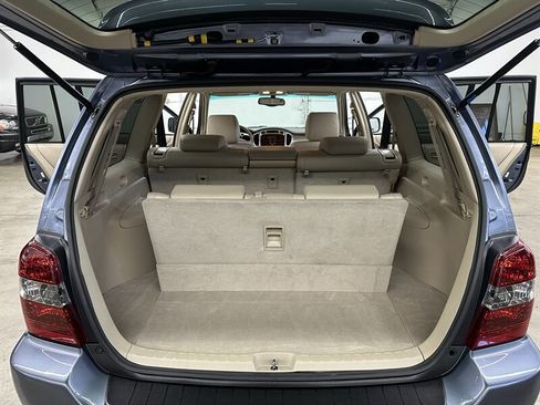 Used 2005 Toyota Highlander Limited image 18