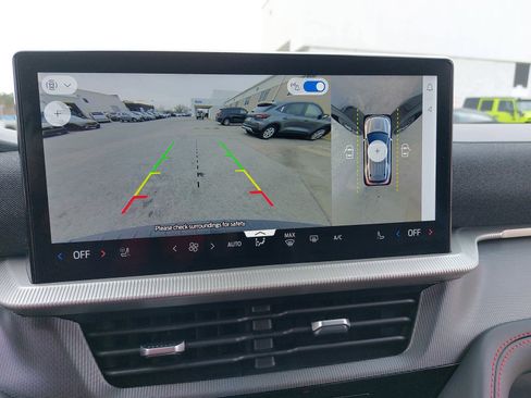 Used 2025 Ford Explorer ST-Line w/ Premium Package image 26