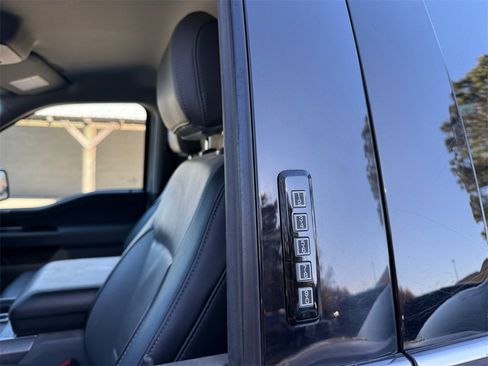 Certified 2022 Ford F150 Lariat image 15