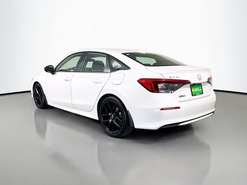 Used 2023 Honda Civic Sport image 7