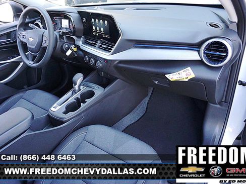 New 2026 Chevrolet Trax LS FWD image 12