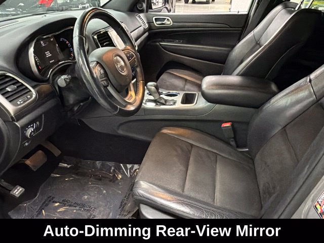 Used 2020 Jeep Grand Cherokee Altitude AWD/4WD image 14