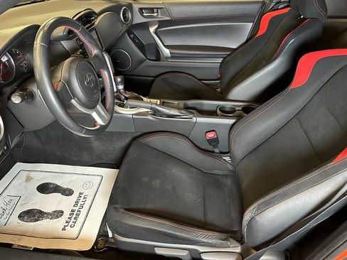 Used 2016 Scion FR-S image 17