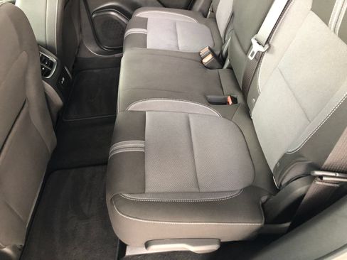 Used 2025 Chevrolet Blazer LT w/ Convenience Package FWD image 14