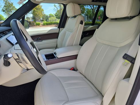 Certified 2024 Land Rover Range Rover SE AWD/4WD image 15