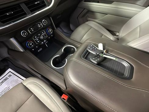 Certified 2024 Chevrolet Tahoe Z71 w/ Luxury Package image 23