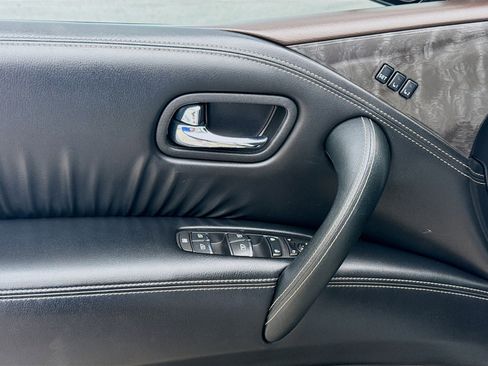 Used 2022 Nissan Armada Platinum w/ Captain's Chairs Package image 18