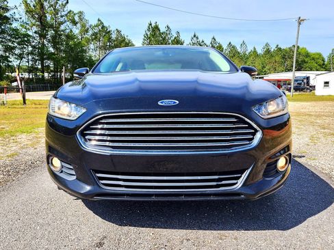 Used 2013 Ford Fusion SE image 3