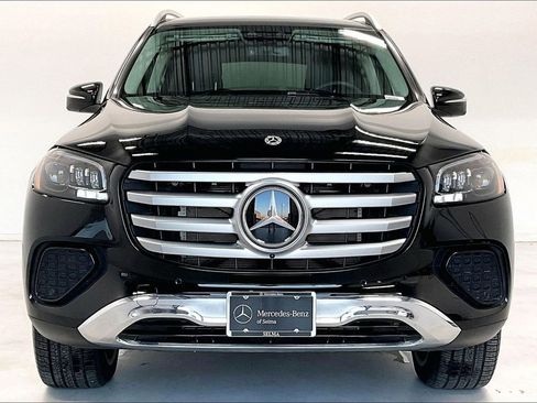 Used 2026 Mercedes-Benz GLS 450 GLS 450 image 3