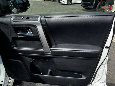Used 2019 Toyota 4Runner 4WD image 27