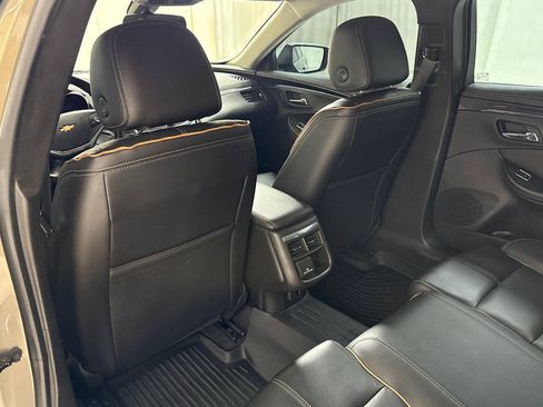 Used 2019 Chevrolet Impala Premier FWD image 36