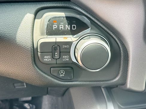 New 2026 RAM 1500 Express AWD/4WD image 14