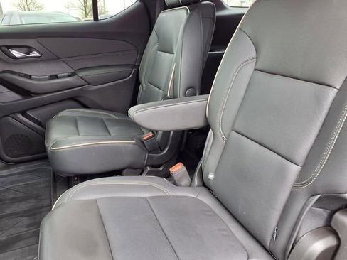 Used 2023 Chevrolet Traverse Premier w/ Redline Edition image 7