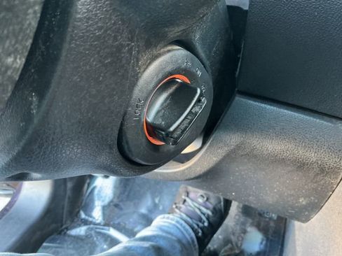 Used 2012 Nissan Rogue SL image 48