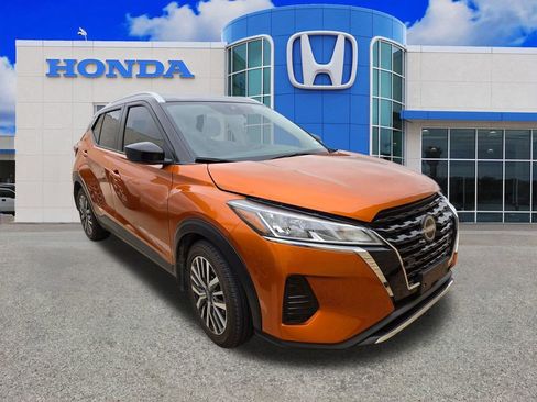 Used 2024 Nissan Kicks SV FWD image 17