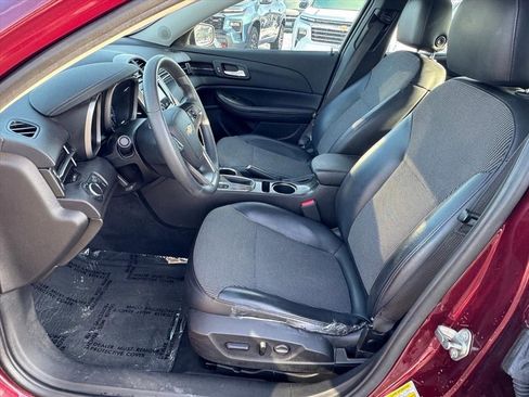 Used 2016 Chevrolet Malibu LT w/ Power Convenience Package image 4