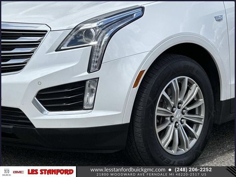 Used 2018 Cadillac XT5 Luxury w/ Driver Awareness Package AWD/4WD image 9