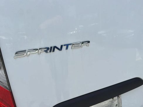 Used 2021 Freightliner Sprinter 2500 RWD image 42