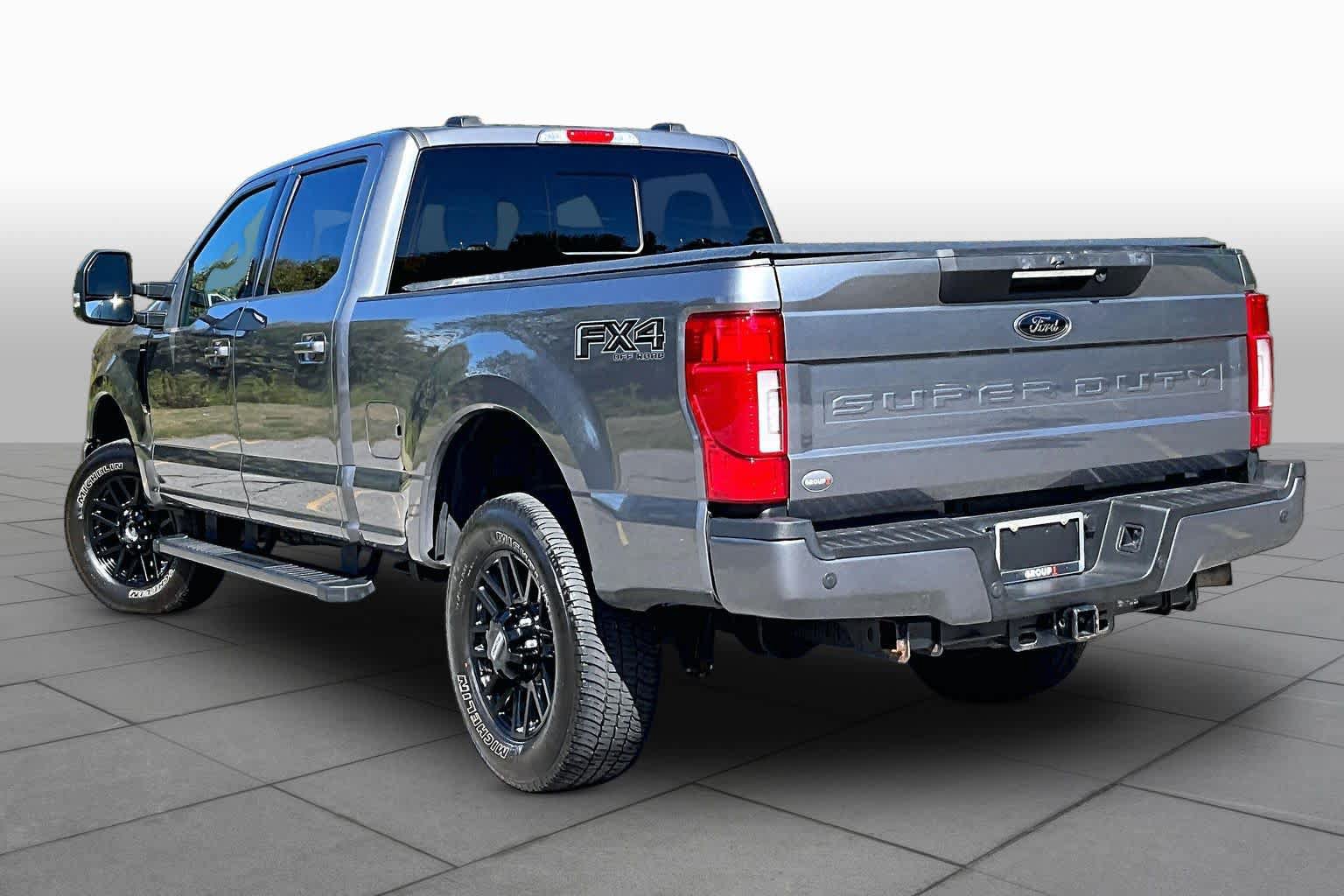 Used 2022 Ford F250 Lariat w/ Black Appearance Package AWD/4WD image 11