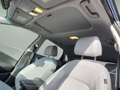 Used 2018 Hyundai Kona Ultimate image 16