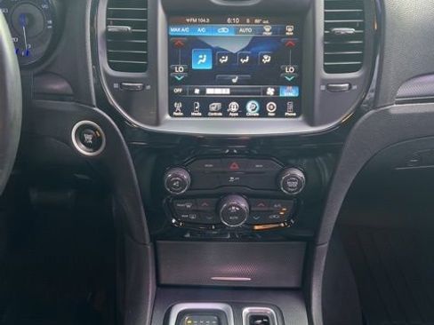 Used 2016 Chrysler 300 S image 15