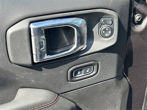 New 2025 Jeep Wrangler Unlimited Rubicon w/ Technology Group image 16