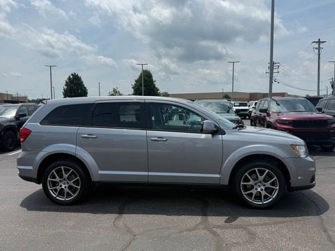 Used 2019 Dodge Journey GT w/ Nav & Sun Group AWD/4WD image 2