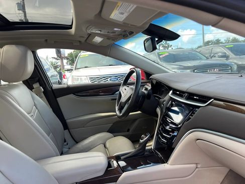 Used 2013 Cadillac XTS Luxury FWD image 17
