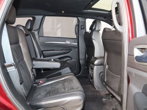 Used 2017 Jeep Grand Cherokee Altitude image 13