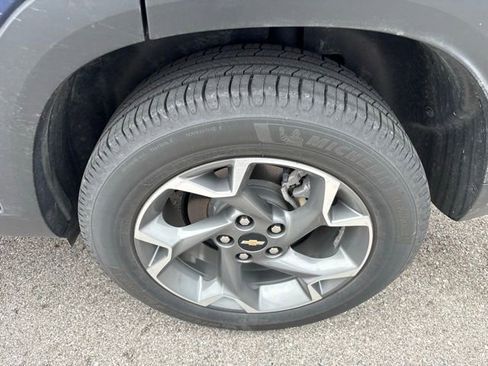 Used 2024 Chevrolet Trax LT w/ Driver Confidence Package image 4