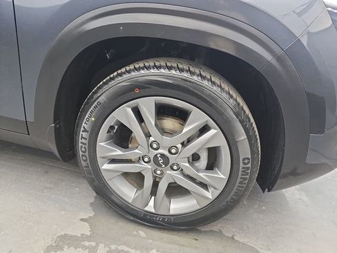Used 2023 Kia Seltos S FWD image 13