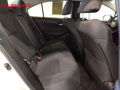 Used 2020 Toyota Corolla LE image 25