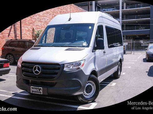 Used 2024 Mercedes-Benz Sprinter 2500 image 1