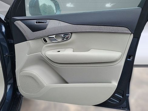New 2024 Volvo XC90 T8 Ultimate w/ Protection Package Premier image 34