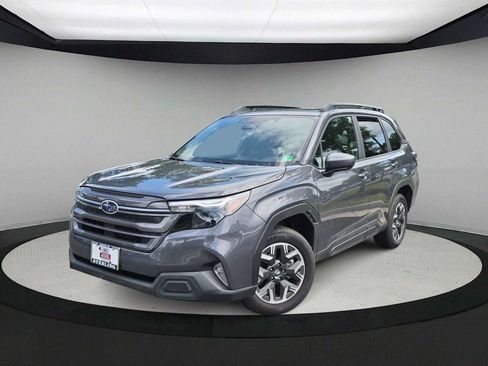 Used 2026 Subaru Forester Premium AWD/4WD image 1