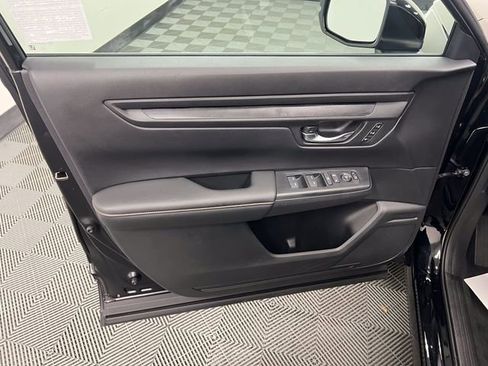Used 2025 Honda CR-V Sport-L image 9