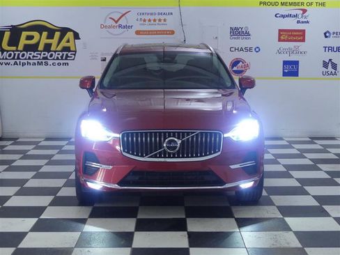 Used 2023 Volvo XC60 B5 Plus w/ Protection Package AWD/4WD image 2