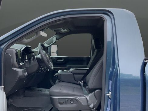 New 2026 Chevrolet Silverado 3500 LT AWD/4WD image 17