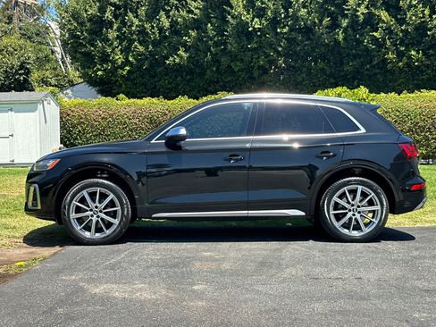 Used 2022 Audi SQ5 Premium Plus w/ Premium Plus Package AWD/4WD image 2