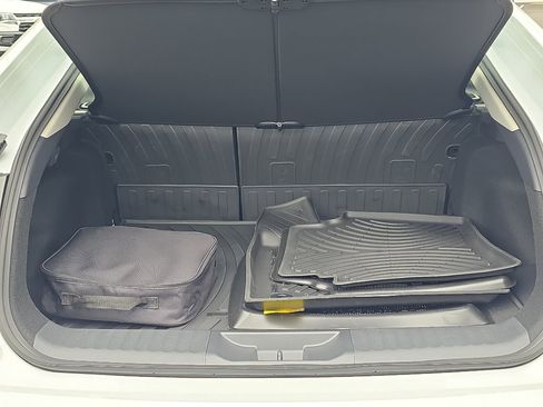 New 2026 Toyota Prius Plug-In Hybrid image 9