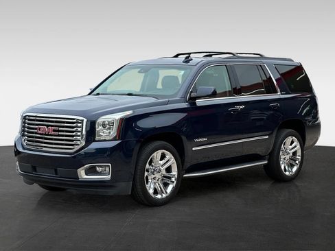 Used 2018 GMC Yukon SLT w/ Premium Edition AWD/4WD image 3