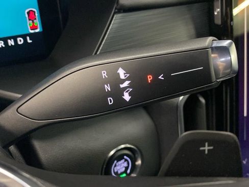 New 2025 GMC Acadia Elevation image 26