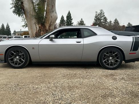 Used 2016 Dodge Challenger R/T Scat Pack w/ Leather Interior Group image 6